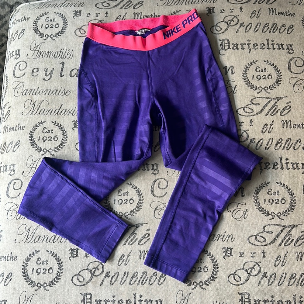Nike women’s leggings